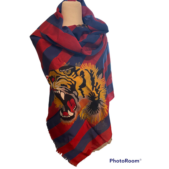 NWT Gucci Shining Tiger Head Red and Blue Stripe Scarf Wrap - Picture 1 of 9